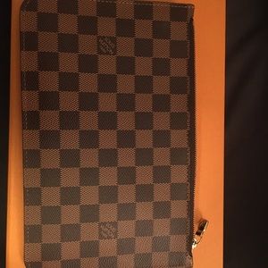 Authentic Louis Vuitton Neverfull MM wristlet